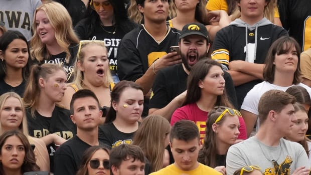 Iowa fans, v Iowa St, Bryon Houlgrave:The Register-USA TODAY NETWORK